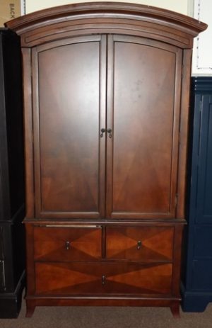 Homelegance 954 TV Armoire