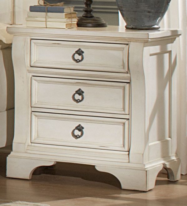 American Woodcrafters Heirloom Bedroom- White-3156