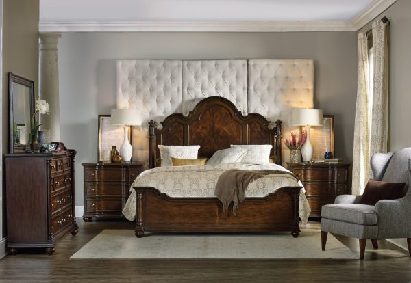 Hooker Furniture Leesburg Bedroom Collection with Poster Bed-0