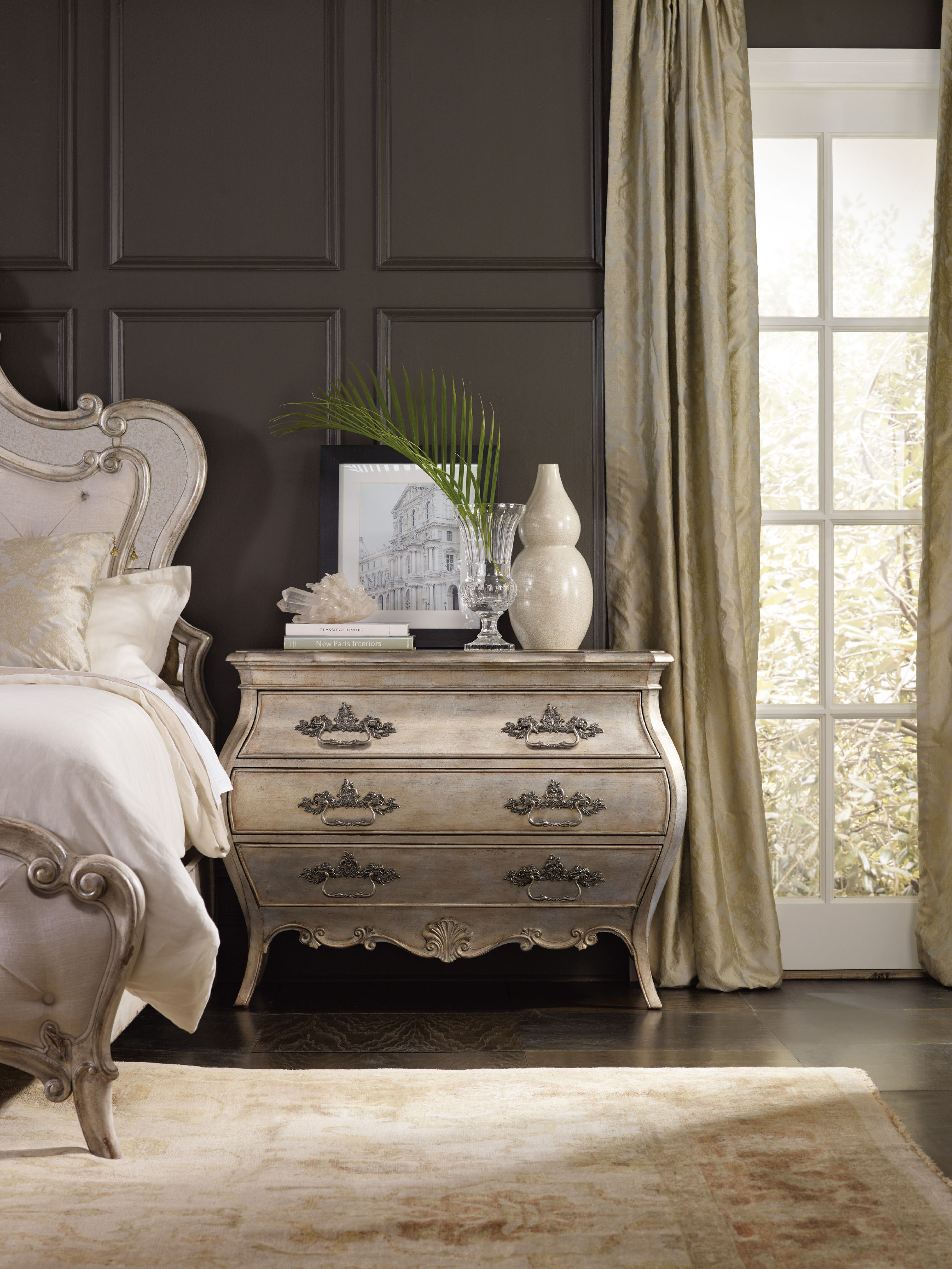 Hooker Furniture Sanctuary Bedroom with Mirrored Upholstered Bed