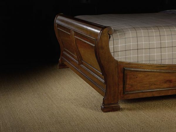 Hooker Furniture Tynecastle Bedroom Collection with Sleigh Bed-9333