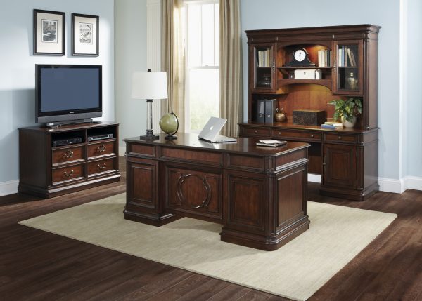 Liberty Furniture Brayton Manor Jr. Executive Home Office Collection